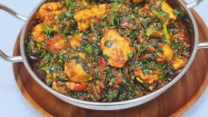 Vegetable soup with chicken 